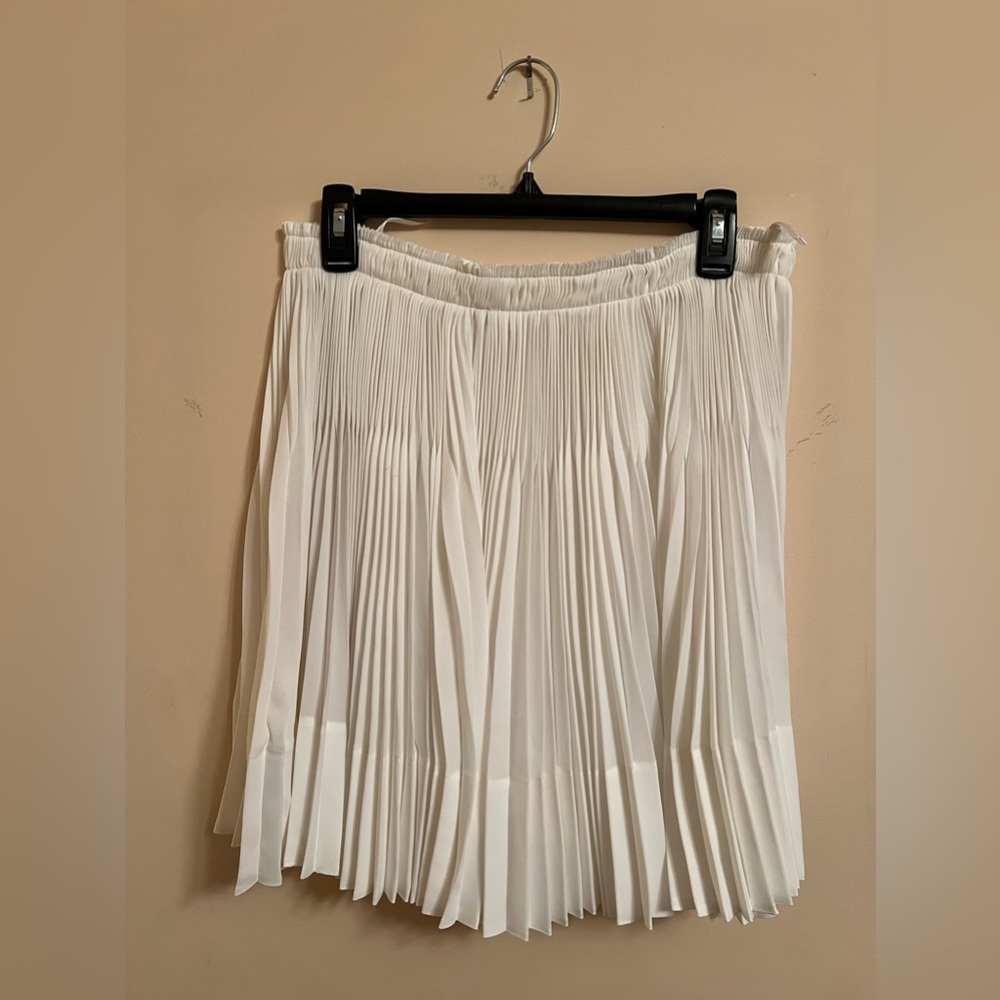 NWOT Vince skirt - Picture 4 of 10